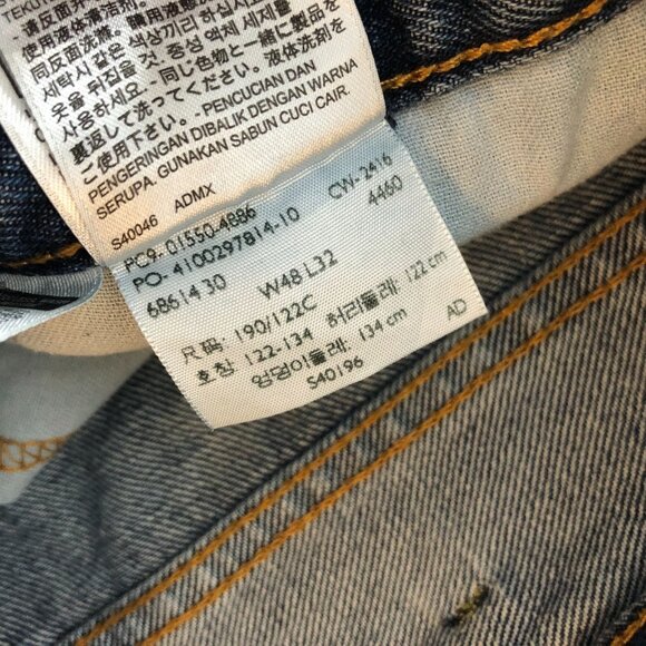 Levis Mens Jeans 550 Relaxed Fit Medium Wash 48x32 Measures 46x30 - Picture 6 of 6